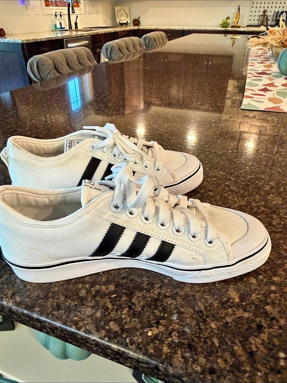 adidas Nizza Men's White & Black Sneakers US 8